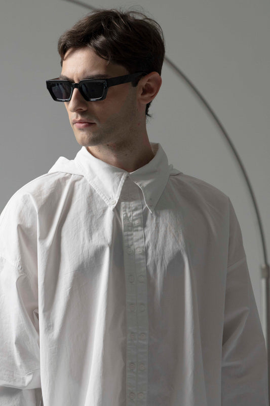 Das Shirt mit abnehmbarer Kapuze
