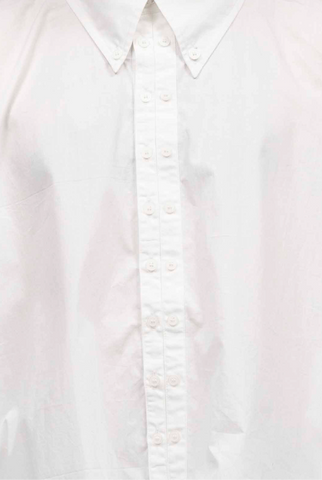 Das Shirt mit abnehmbarer Kapuze